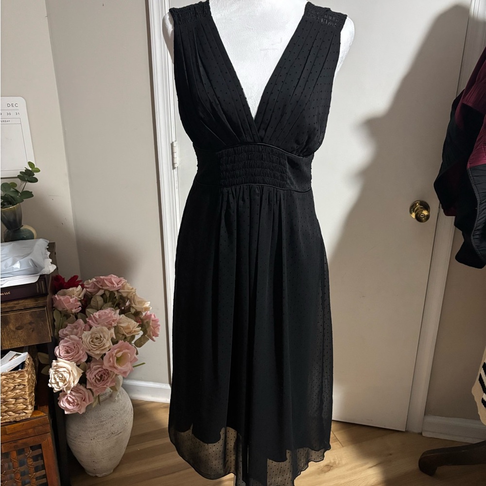 Chic Black Sleeveless Dress